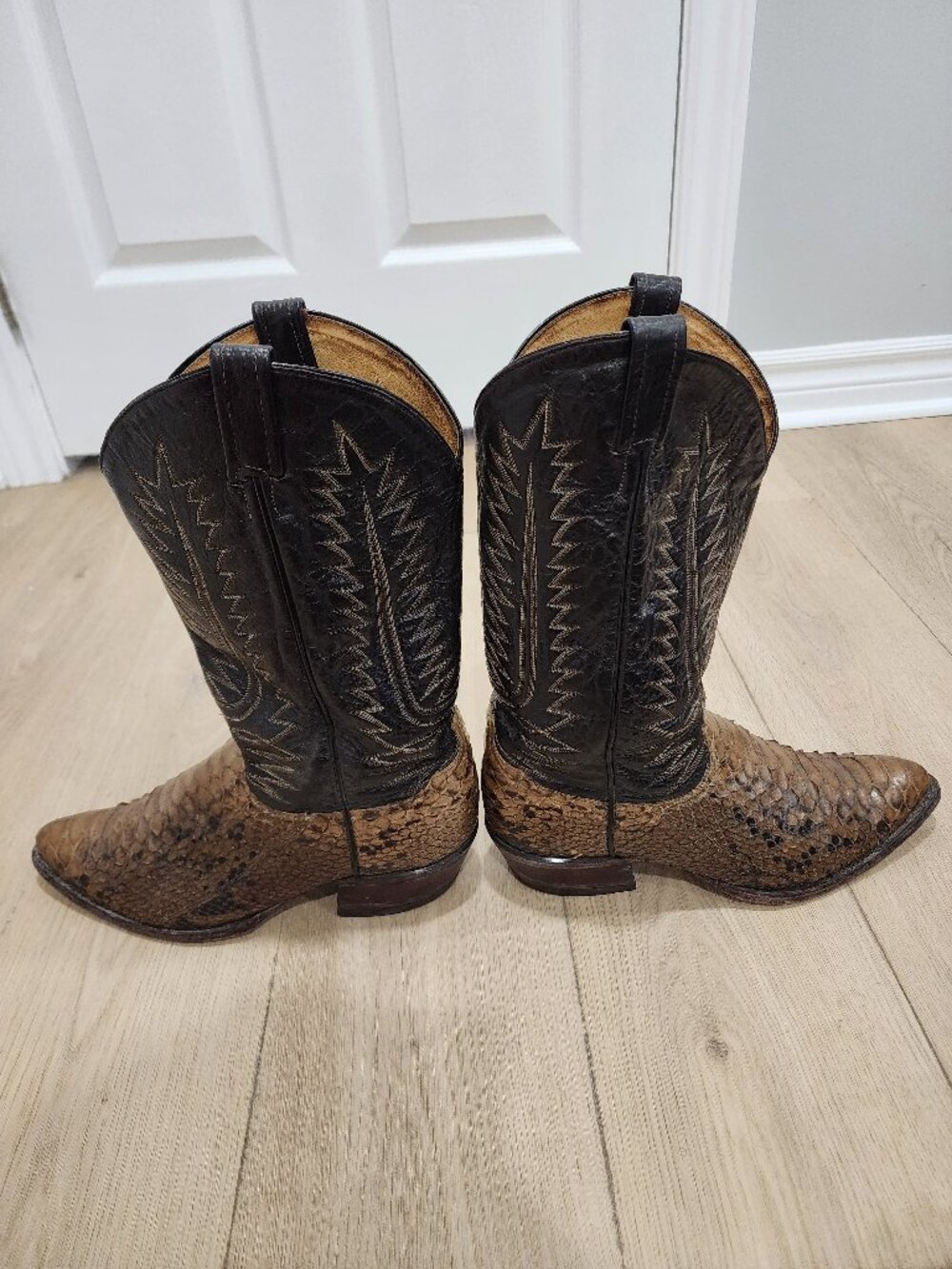 Vintage Tony Lama 7812 Python Snakeskin Cowboy Boots 10.5D USA Exotic Western